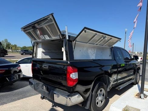 Used 2018 Toyota Tundra SR5 w/ SR5 Upgrade Package image 4