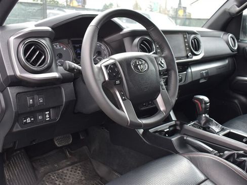 Used 2020 Toyota Tacoma TRD Pro AWD/4WD image 3