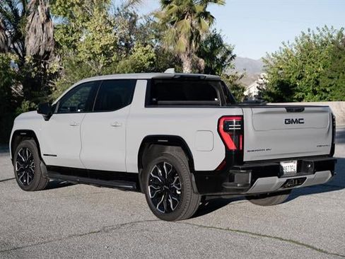 Used 2024 GMC Sierra EV Denali image 19