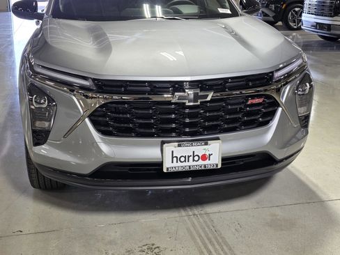 New 2026 Chevrolet Trax RS image 9