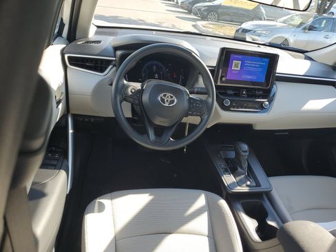 Used 2026 Toyota Corolla Cross L AWD/4WD image 11