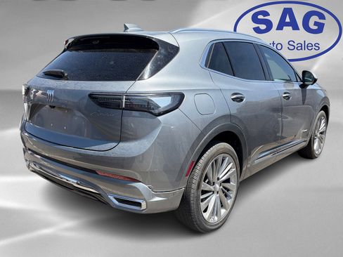 Used 2024 Buick Envision Avenir AWD/4WD image 3