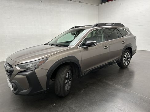 Used 2023 Subaru Outback Limited w/ Popular Package #2 AWD/4WD image 4