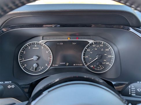 New 2025 Nissan Pathfinder SL image 9