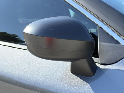 Used 2024 Nissan Rogue S FWD image 30