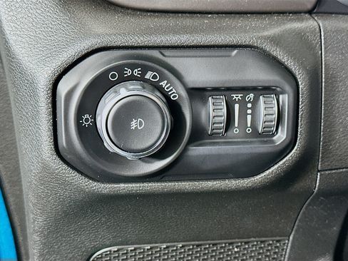 Used 2020 Jeep Wrangler Unlimited Sport S AWD/4WD image 17