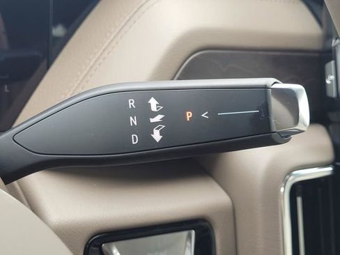 New 2026 GMC Yukon Denali w/ Denali Reserve Package AWD/4WD image 17