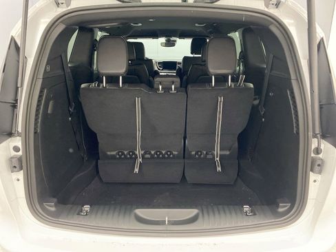New 2026 Chrysler Pacifica Select image 23