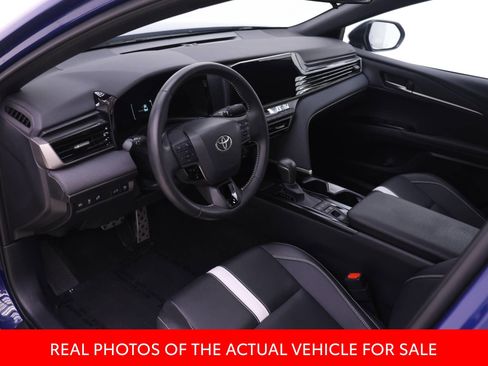 Certified 2025 Toyota Camry SE image 3