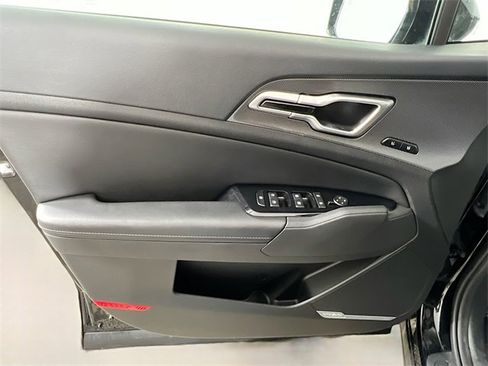 Used 2024 Kia Sportage SX image 33
