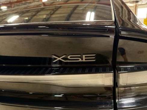 Used 2023 Toyota Prius Prime Premium image 27