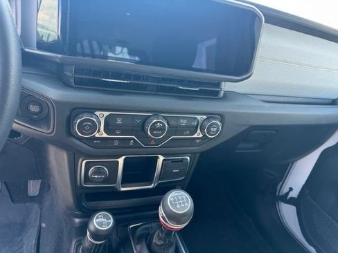 Used 2024 Jeep Wrangler Sport AWD/4WD image 10