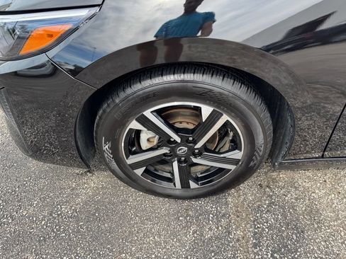 Used 2025 Nissan Sentra SV FWD image 27
