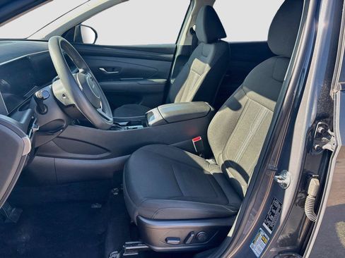 Certified 2025 Hyundai Tucson SEL AWD/4WD image 5