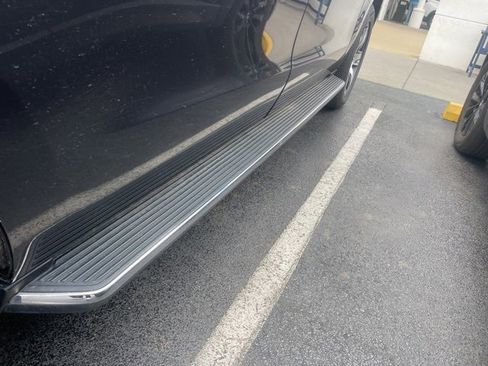 Used 2023 Ford Expedition Max Limited image 31