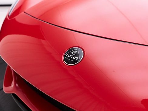 Used 2025 Lotus Emira RWD image 21