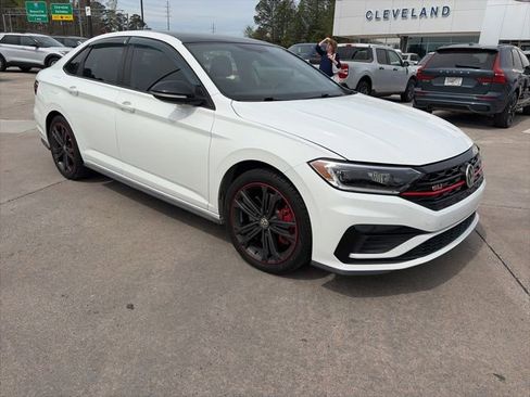 Used 2019 Volkswagen Jetta GLI image 20