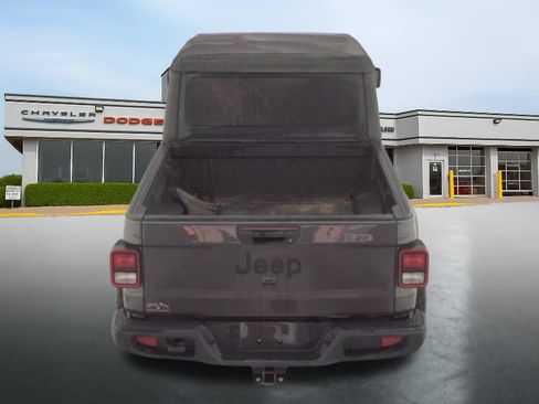 Used 2022 Jeep Gladiator Sport w/ Trailer Tow Package AWD/4WD image 5