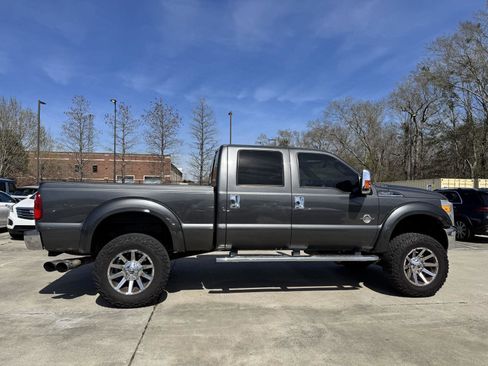 Used 2015 Ford F250 Lariat w/ Lariat Ultimate Package image 10