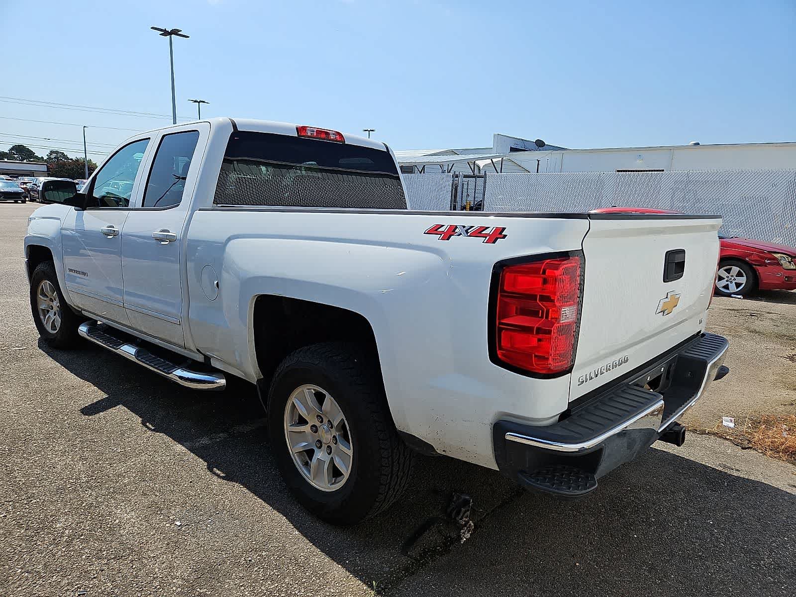 Used 2018 Chevrolet Silverado 1500 LT w/ All Star Edition AWD/4WD image 4