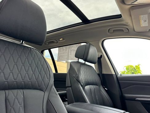 Used 2020 BMW X7 xDrive40i AWD/4WD image 18
