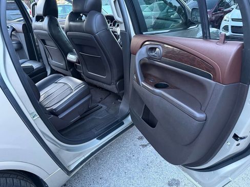 Used 2014 Buick Enclave Leather AWD/4WD image 18