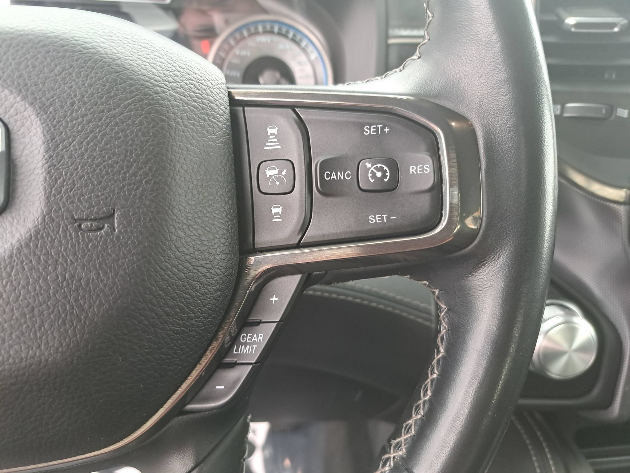 Used 2021 RAM 1500 Limited w/ Night Edition AWD/4WD image 17