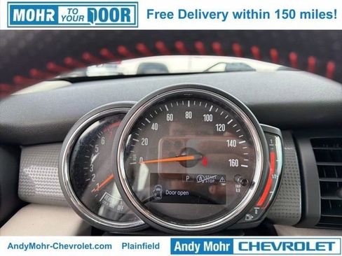 Used 2019 MINI Cooper 2-Door Hardtop w/ Signature Upholstery Package image 15