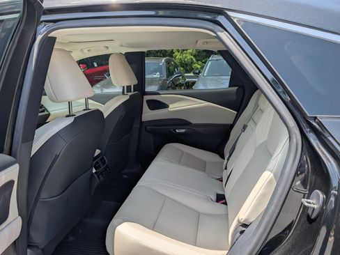 Used 2023 Lexus RX 350 Premium w/ Accessory Package AWD/4WD image 13