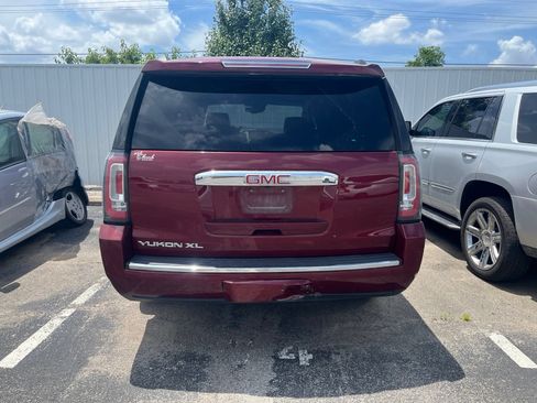 Used 2019 GMC Yukon XL Denali w/ Open Road Package AWD/4WD image 3
