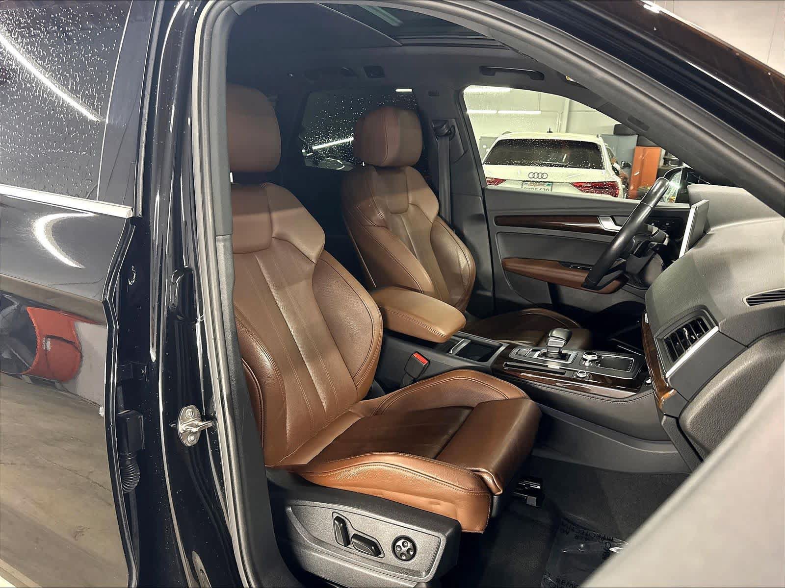 Used 2019 Audi Q5 2.0T Premium Plus w/ Premium Plus Package AWD/4WD image 10