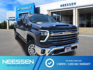 Used 2024 Chevrolet Silverado 2500 LTZ w/ LTZ Texas Edition video 1
