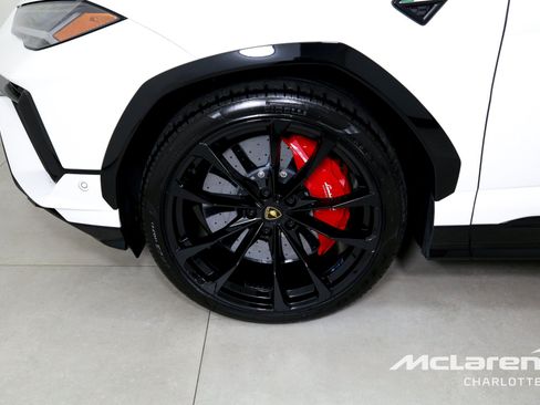 Used 2023 Lamborghini Urus S AWD/4WD image 34
