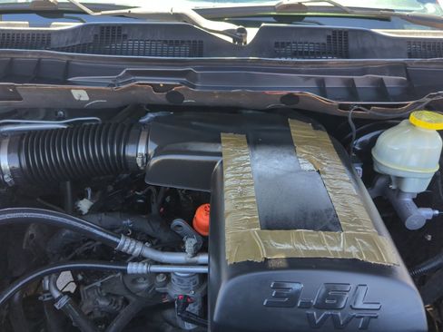 Used 2017 RAM 1500 Express image 21