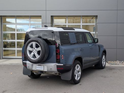 Used 2025 Land Rover Defender 110 S image 7