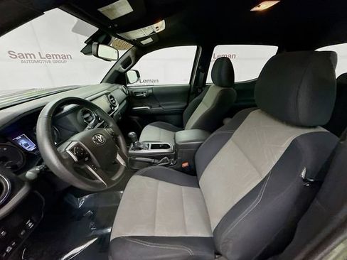 Used 2022 Toyota Tacoma TRD Sport image 19