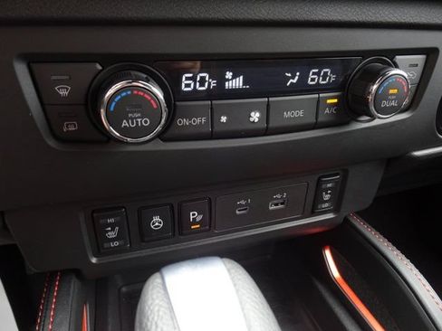 Used 2025 Nissan Frontier Pro-X w/ Pro Convenience Package RWD image 22