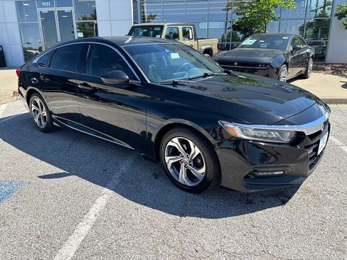 Used 2018 Honda Accord EX image 33