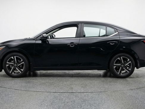 Used 2025 Nissan Sentra SV FWD image 5