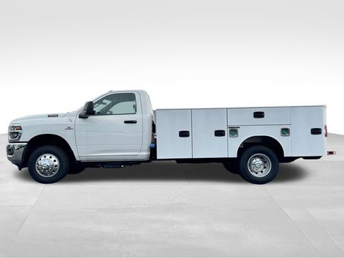New 2026 RAM 3500 Tradesman w/ Chrome Appearance Group AWD/4WD image 4