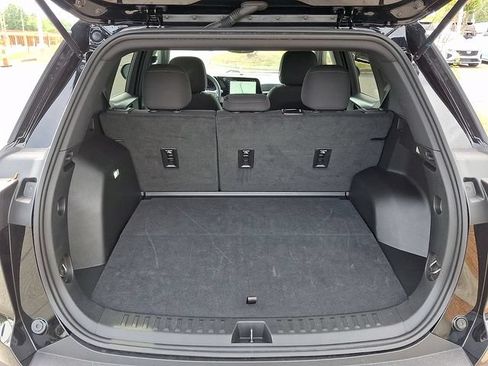 Used 2025 Chevrolet Equinox LT FWD image 23