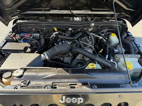 Used 2007 Jeep Wrangler X AWD/4WD image 16