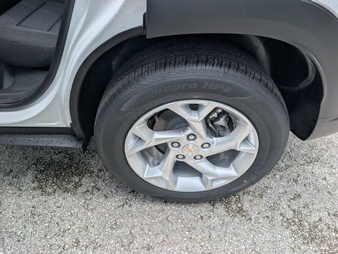 New 2026 Chevrolet Trax LS w/ LS Convenience Package FWD image 11