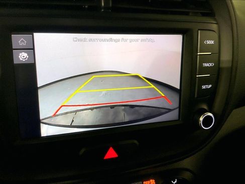 Used 2025 Kia Soul LX image 21