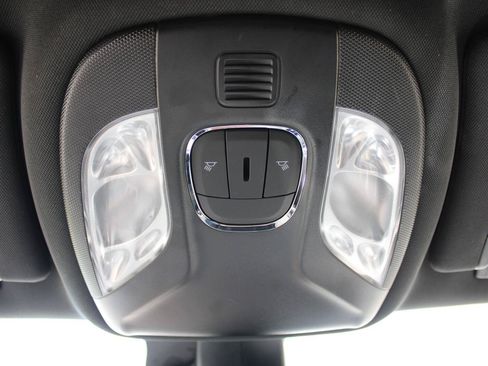 Certified 2025 Jeep Compass Limited AWD/4WD image 17