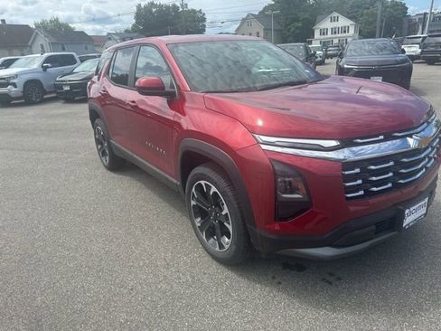 New 2026 Chevrolet Equinox LT w/ LPO, Floor Liner Package AWD/4WD image 5