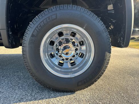 New 2026 Chevrolet Silverado 3500 LTZ w/ LTZ Convenience Package image 34