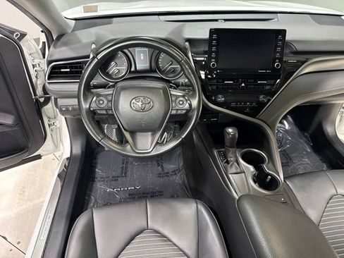 Used 2023 Toyota Camry SE FWD image 17