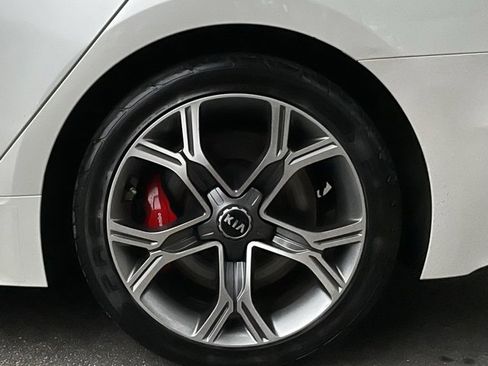 Used 2019 Kia Stinger GT image 6