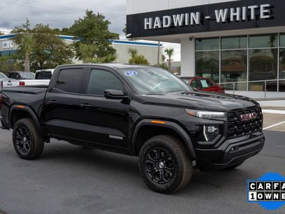 Used 2024 GMC Canyon Elevation w/ Convenience Package